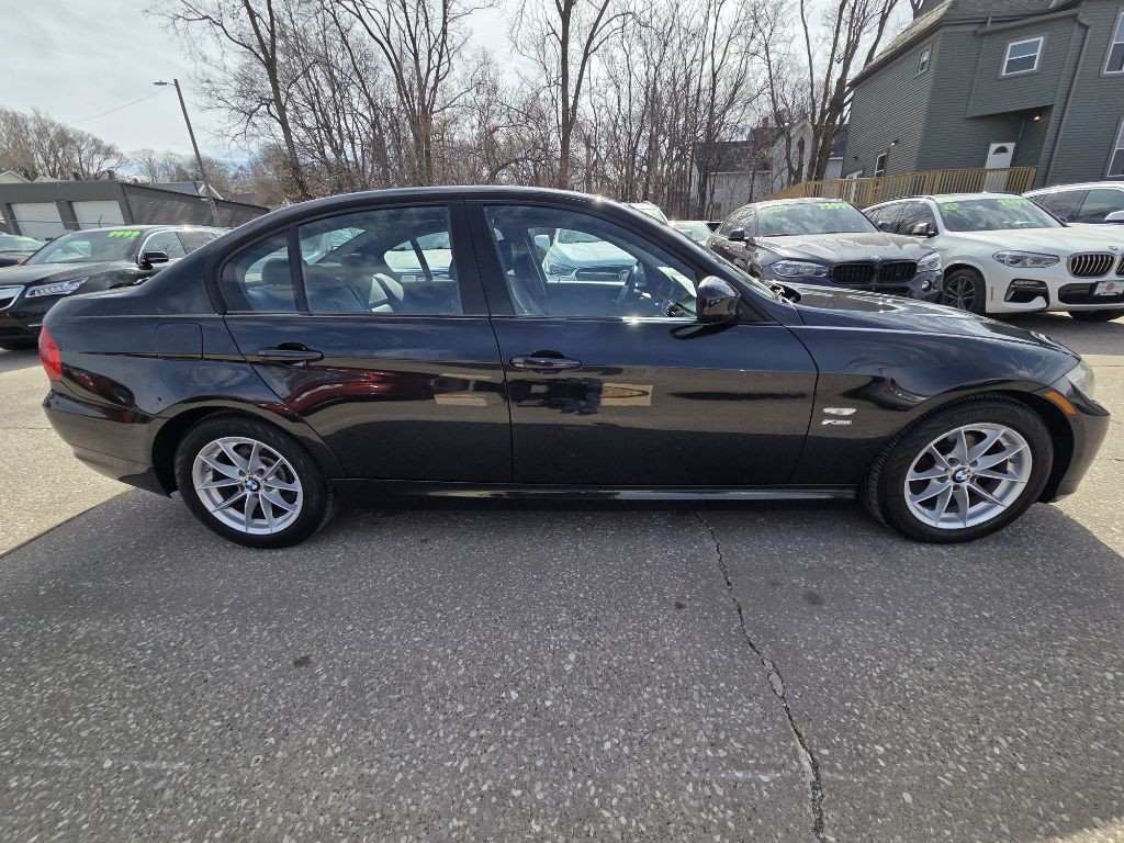 2010 BMW 3 Series Image 8