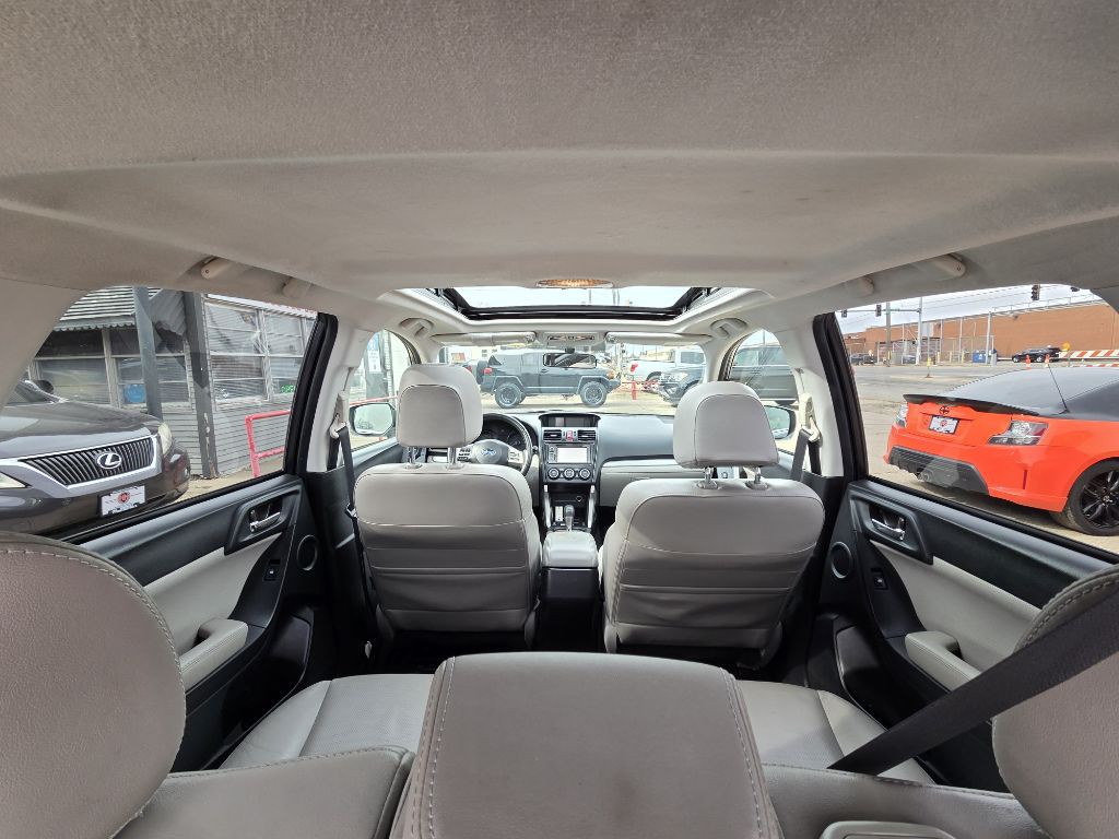 2014 Subaru Forester Image 12