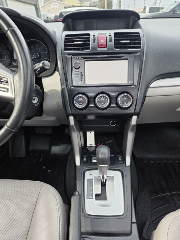 2014 Subaru Forester Image 15