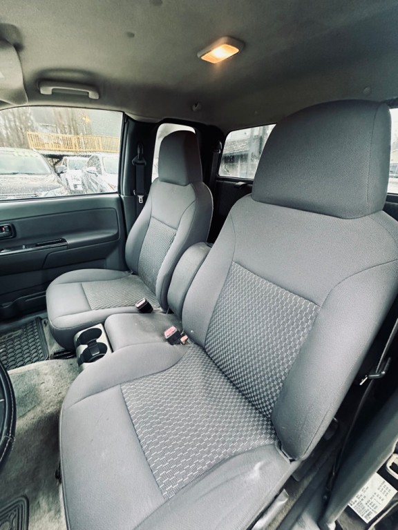 2006 Chevrolet Colorado Image 9