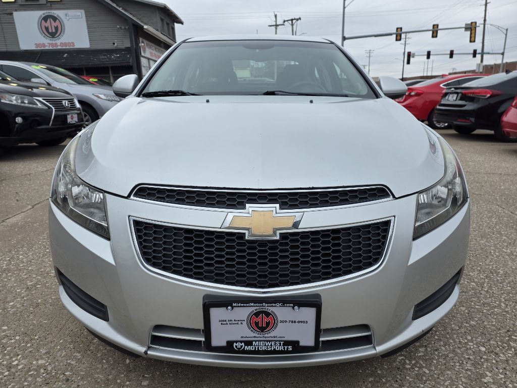 2012 Chevrolet Cruze Image 2