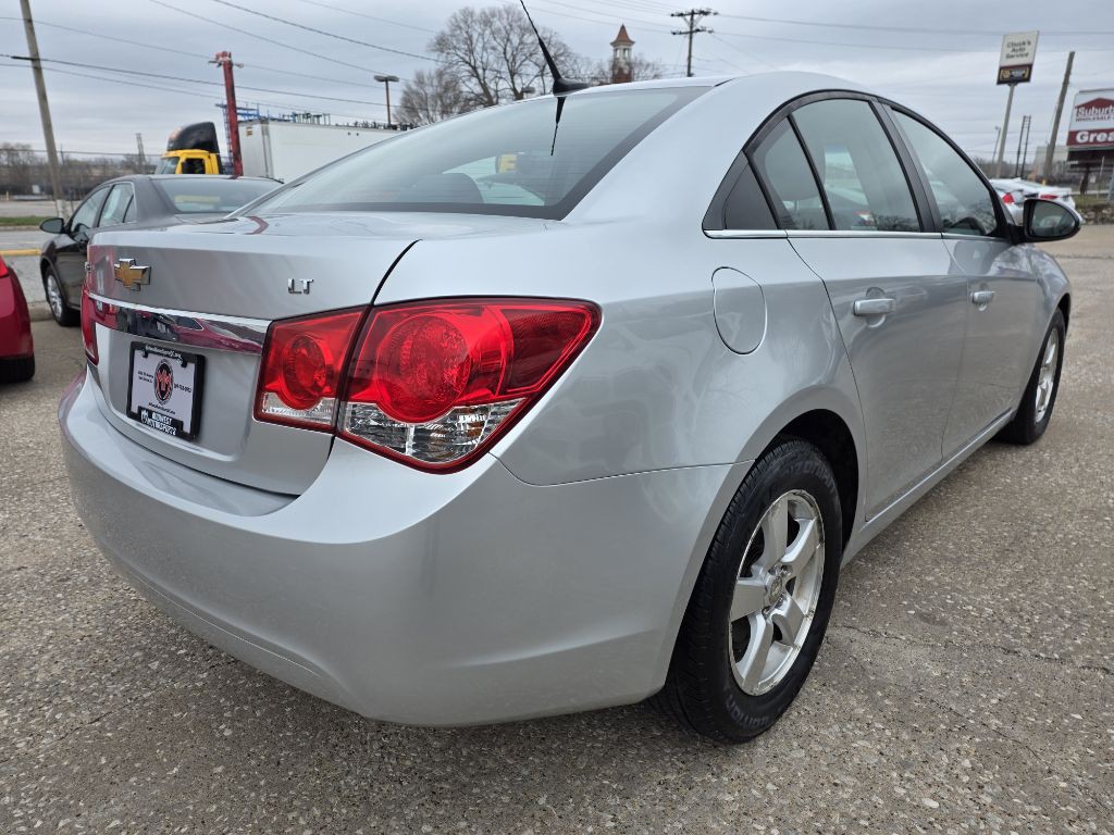 2012 Chevrolet Cruze Image 4