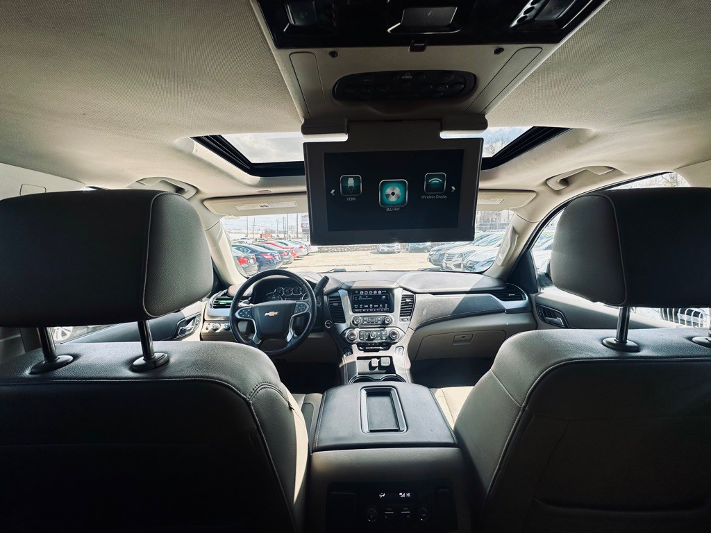 2020 Chevrolet Suburban Image 14