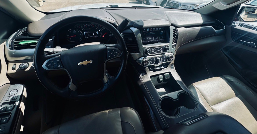 2020 Chevrolet Suburban Image 15