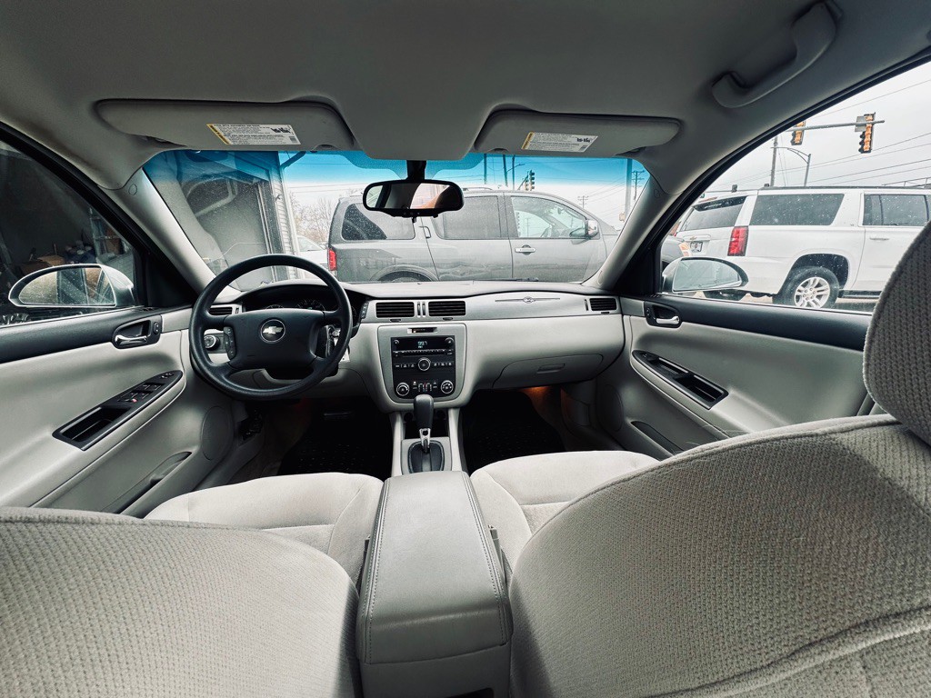 2007 Chevrolet Impala Image 12