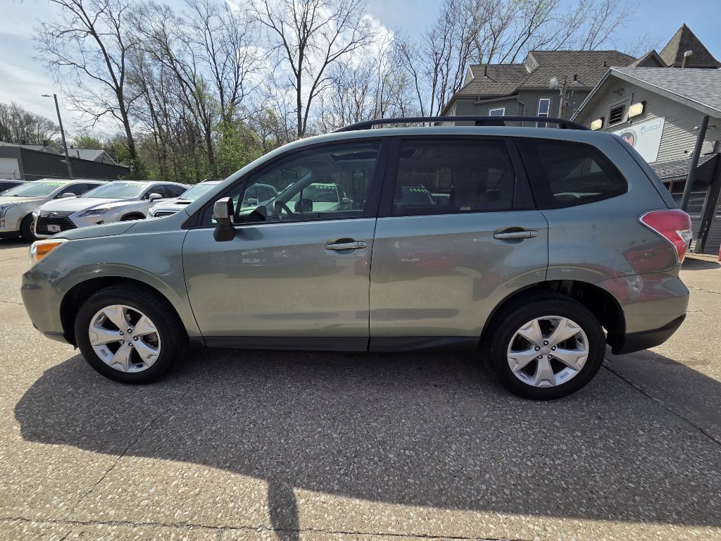 2015 Subaru Forester Image 8