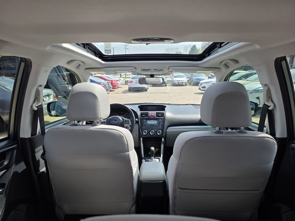 2015 Subaru Forester Image 13