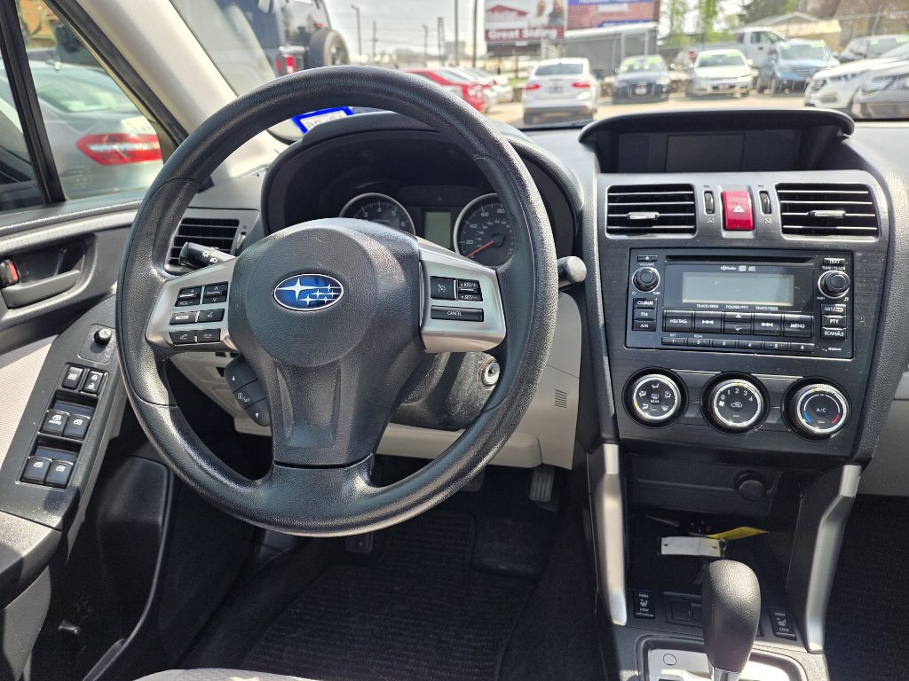 2015 Subaru Forester Image 17