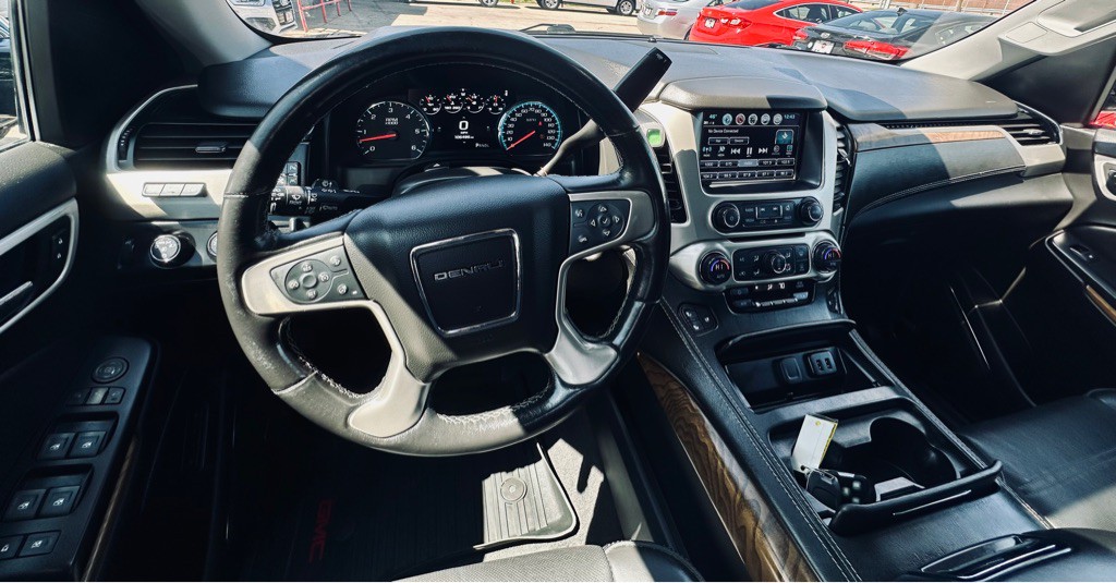 2020 GMC Yukon Image 15