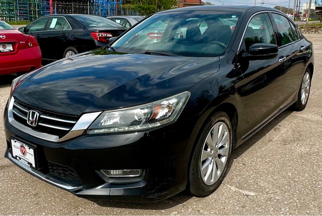 2013 Honda Accord Image 1
