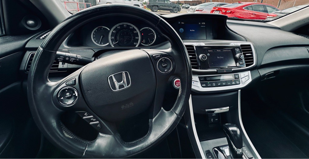 2013 Honda Accord Image 12