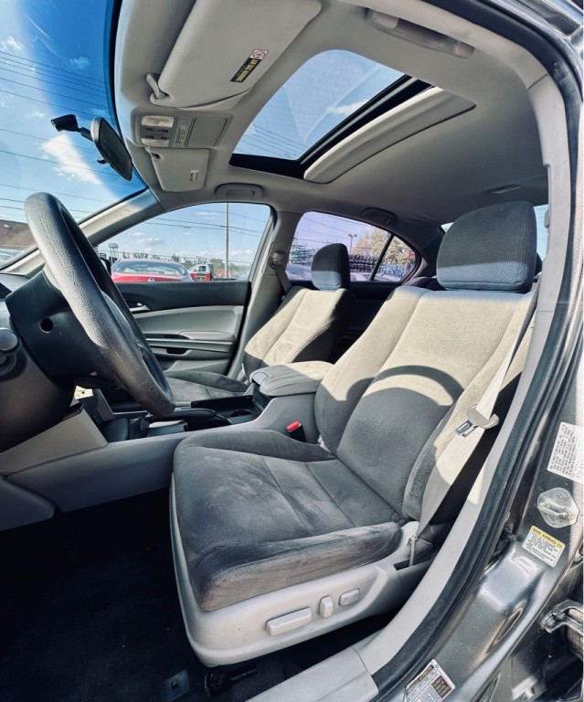 2010 Honda Accord Image 9