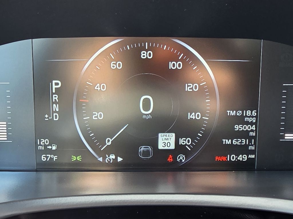 2018 Volvo XC90 Image 19