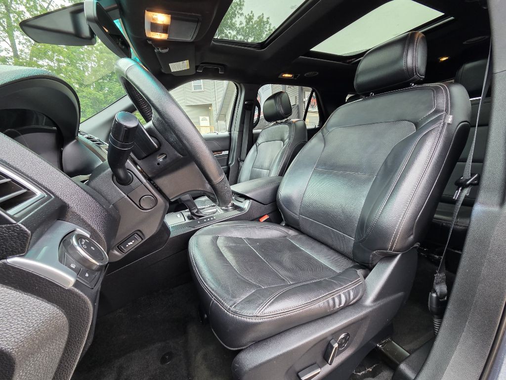 2017 Ford Explorer Image 9