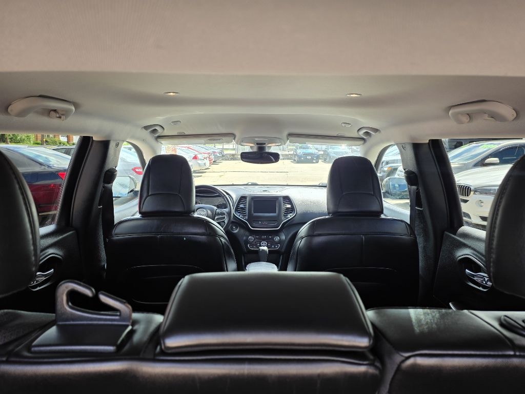 2019 Jeep Cherokee Image 12