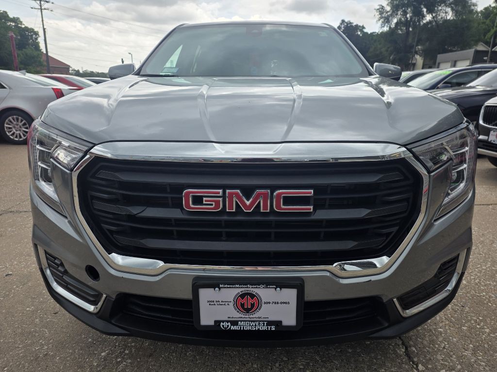 2024 GMC Terrain Image 2