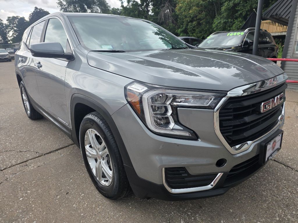 2024 GMC Terrain Image 3