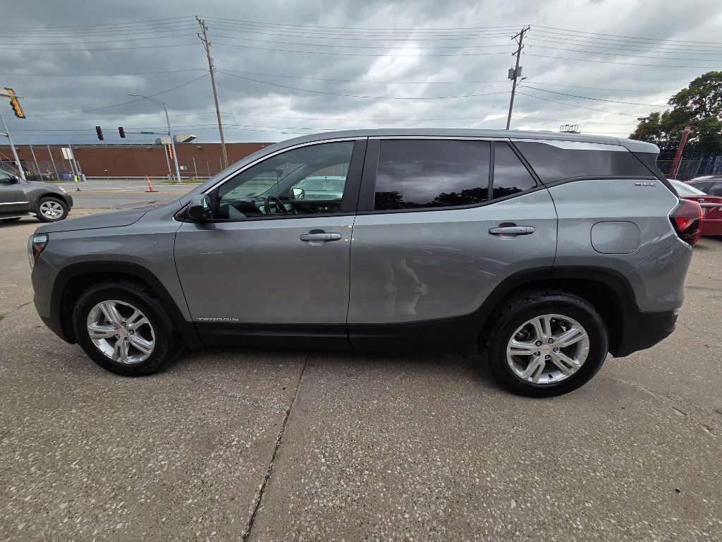 2024 GMC Terrain Image 8