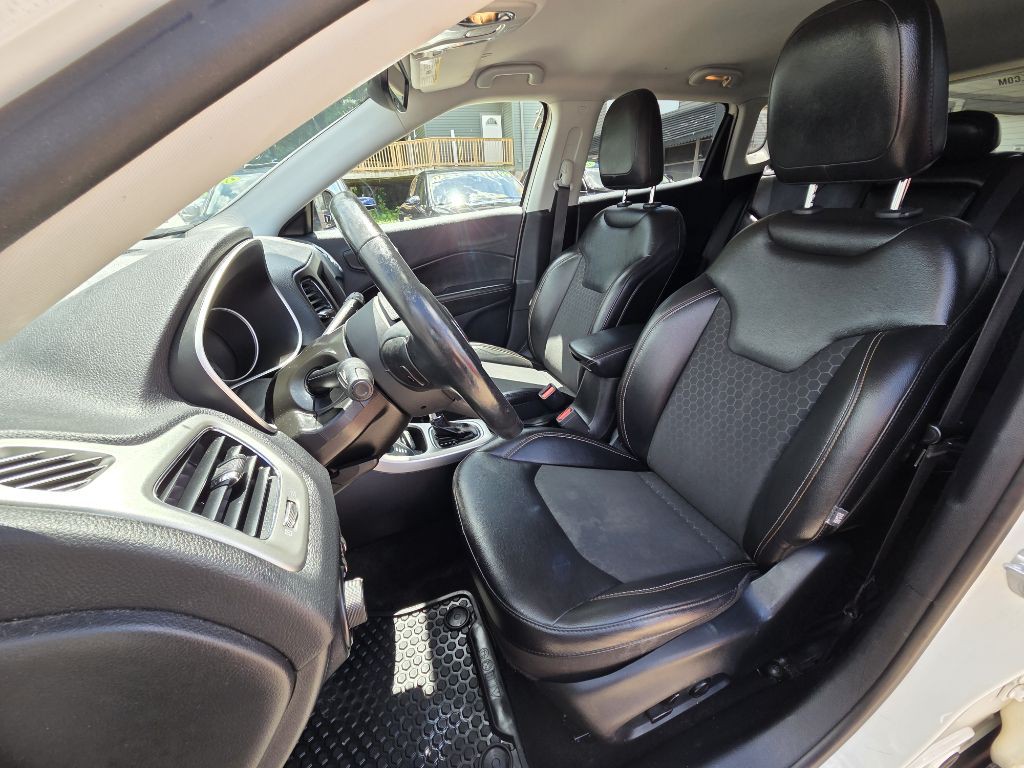 2019 Jeep Compass Image 9