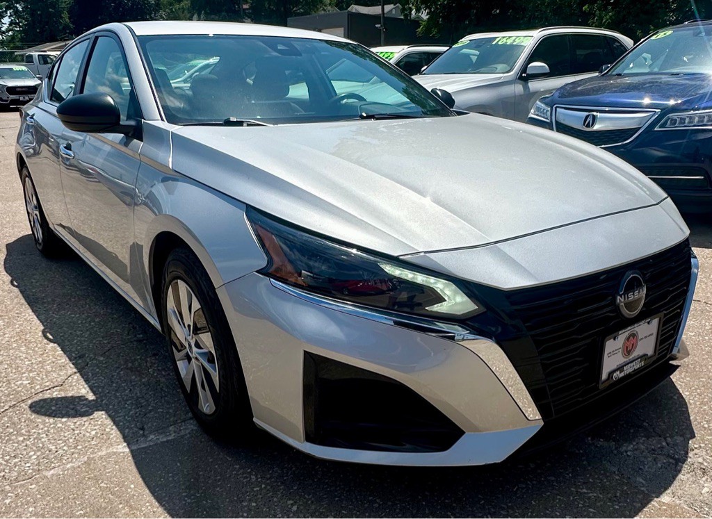 2024 Nissan Altima Image 3