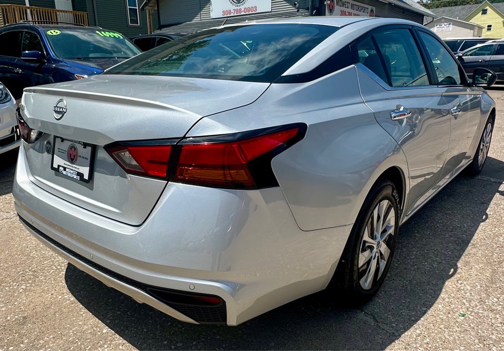 2024 Nissan Altima Image 4