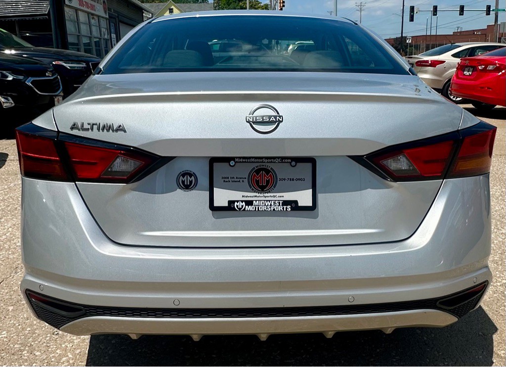 2024 Nissan Altima Image 5