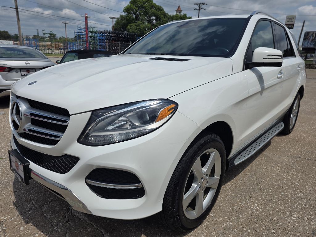 2016 Mercedes-Benz GLE-Class Image 1