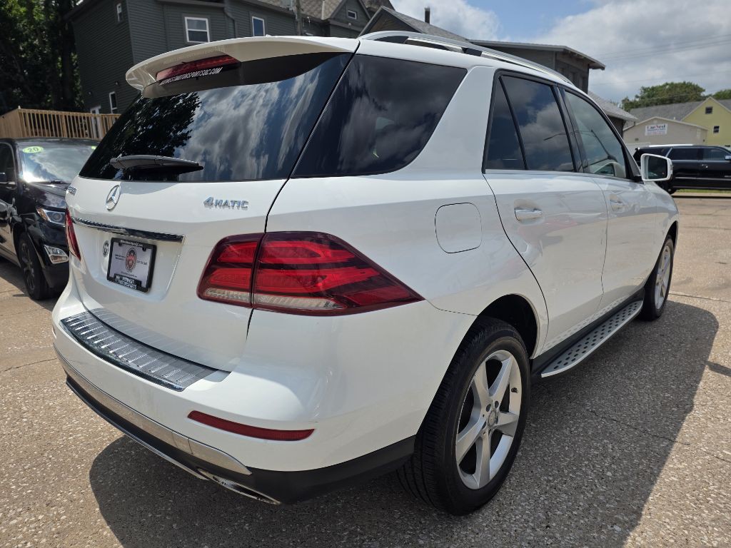 2016 Mercedes-Benz GLE-Class Image 4