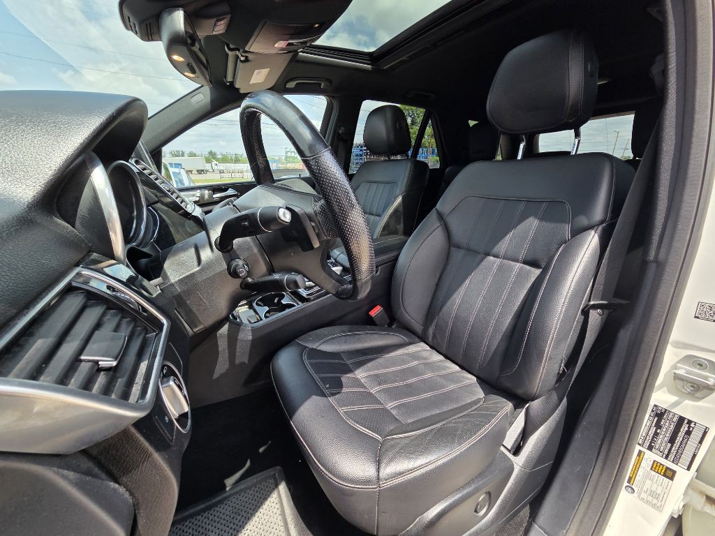 2016 Mercedes-Benz GLE-Class Image 9