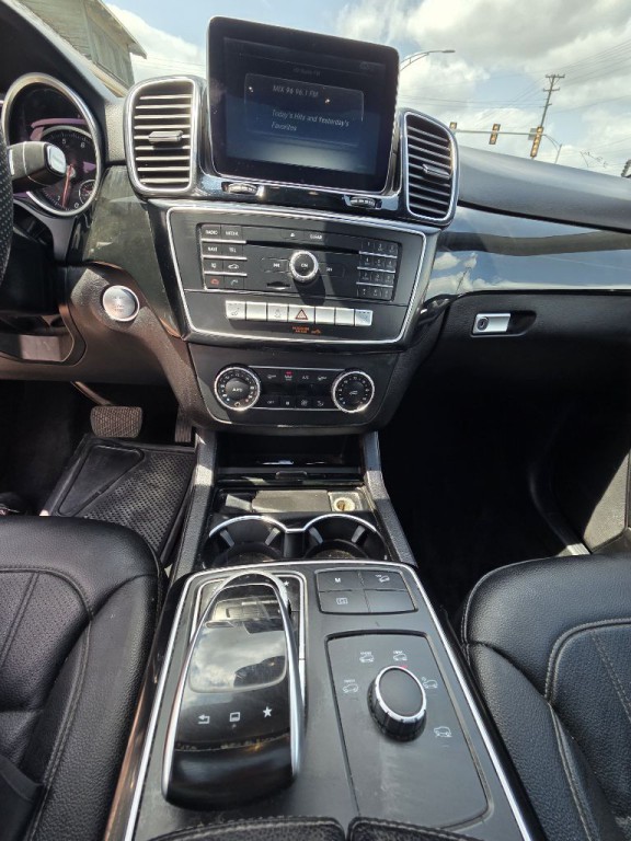 2016 Mercedes-Benz GLE-Class Image 14
