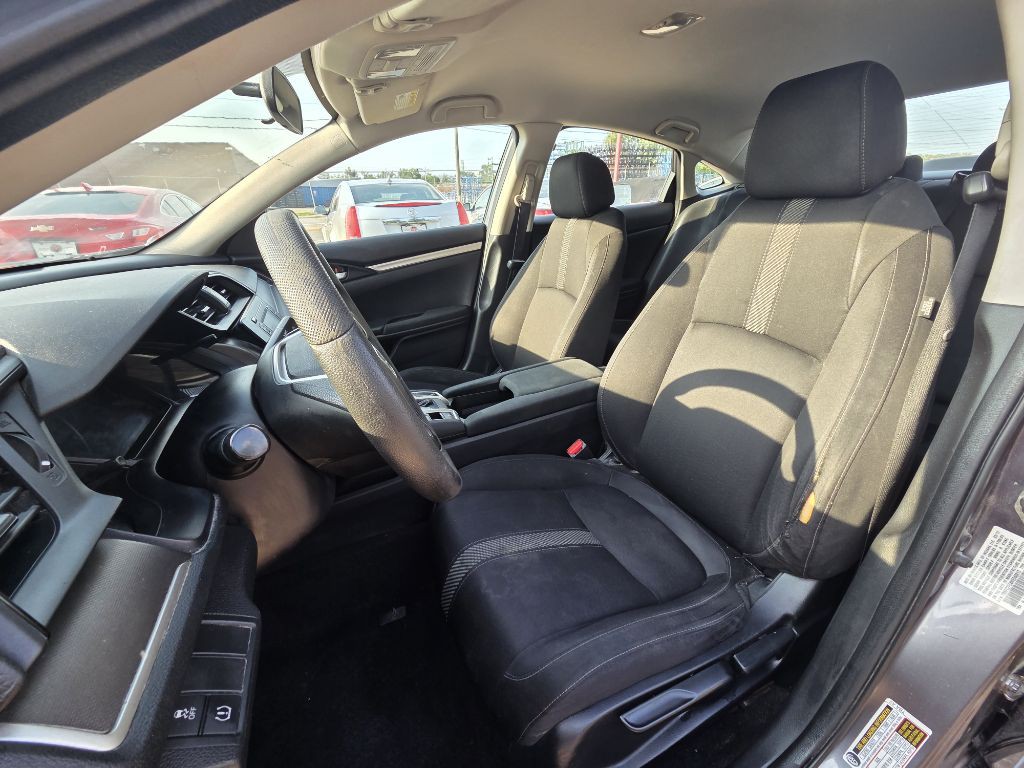 2017 Honda Civic Image 9
