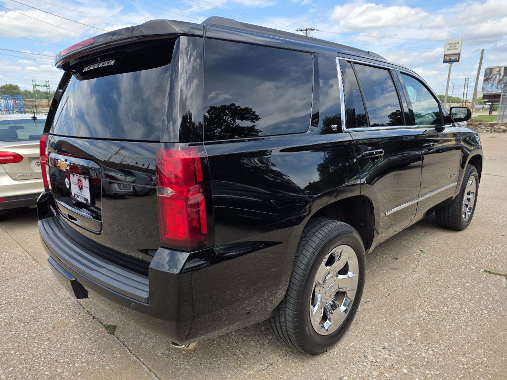 2017 Chevrolet Tahoe Image 4