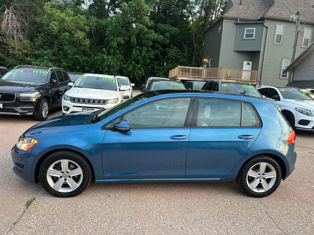 2017 Volkswagen Golf Image 7