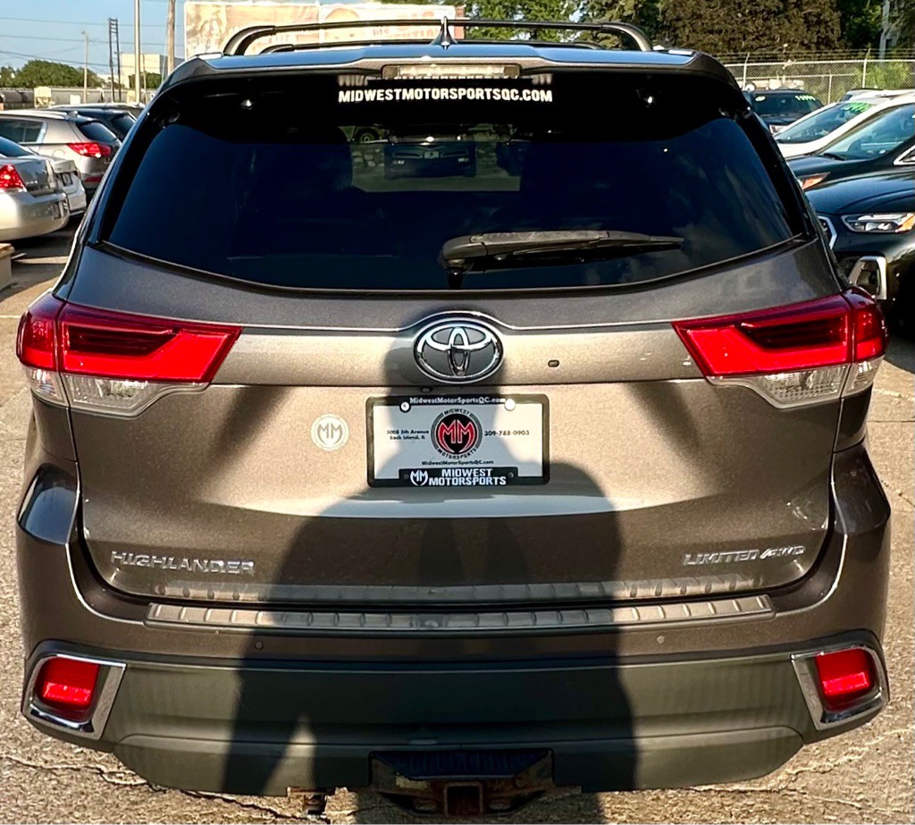 2017 Toyota Highlander Image 5