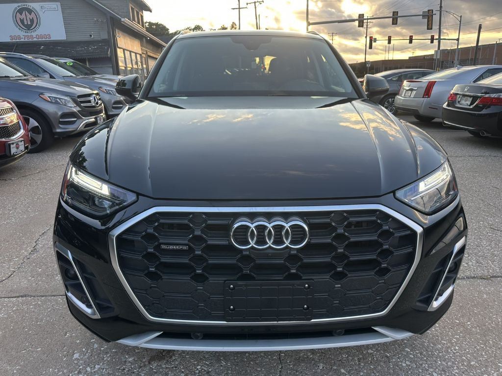 2022 Audi Q5 Image 2
