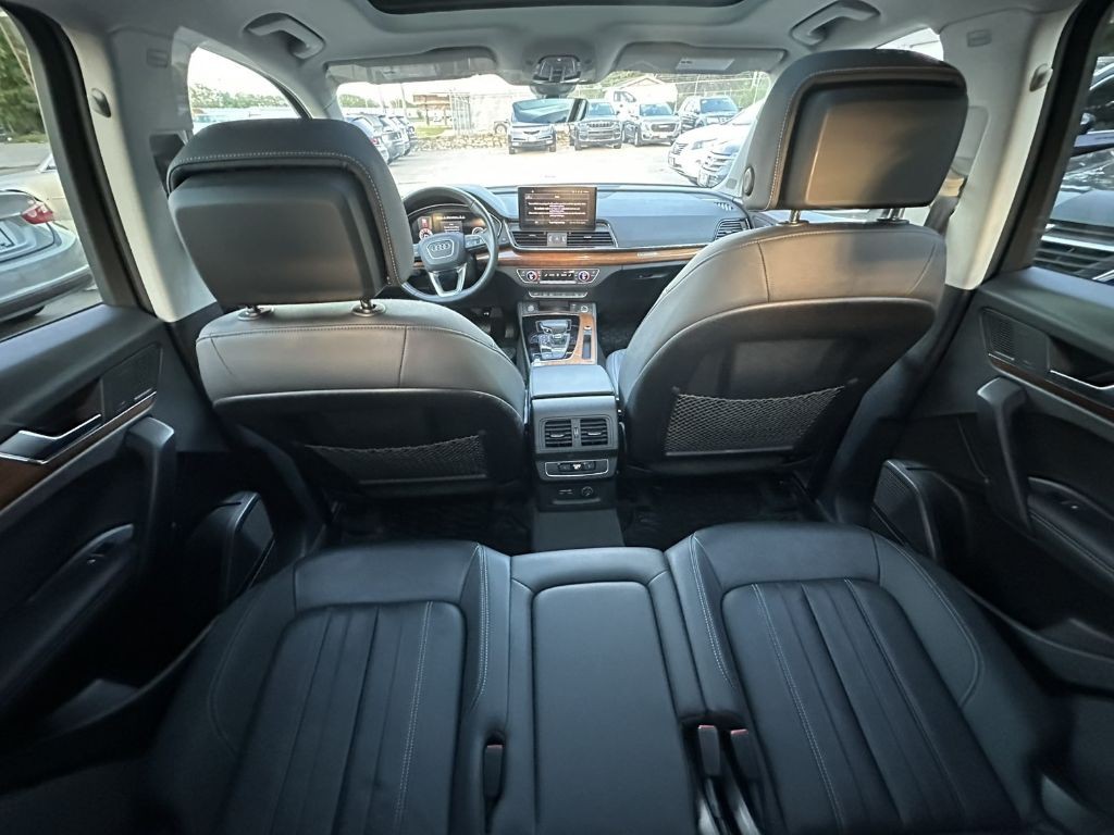 2022 Audi Q5 Image 12