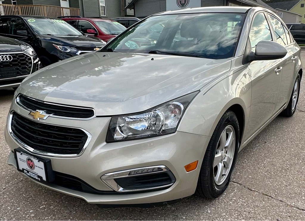 2016 Chevrolet Cruze Image 1