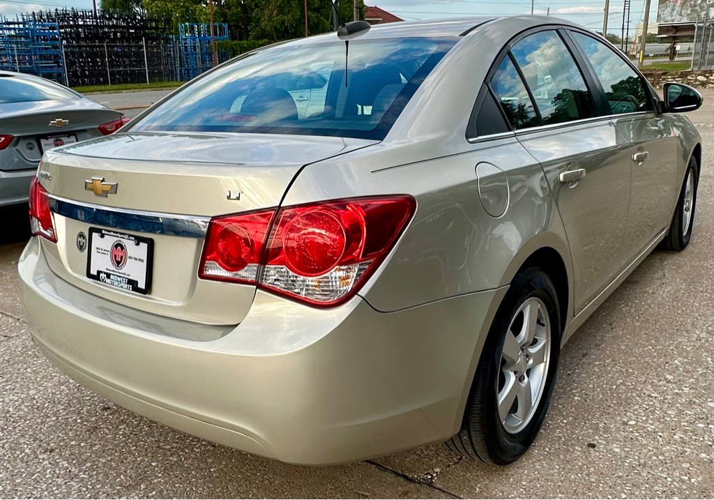 2016 Chevrolet Cruze Image 4
