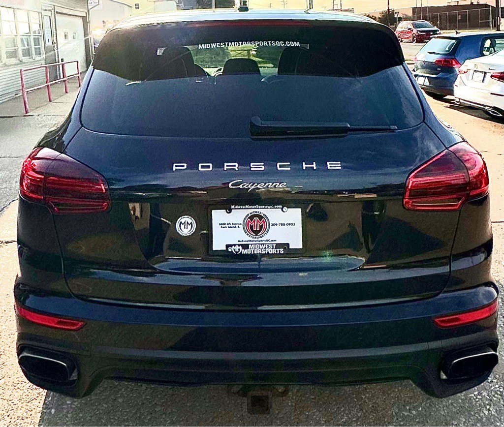 2016 Porsche Cayenne Image 5