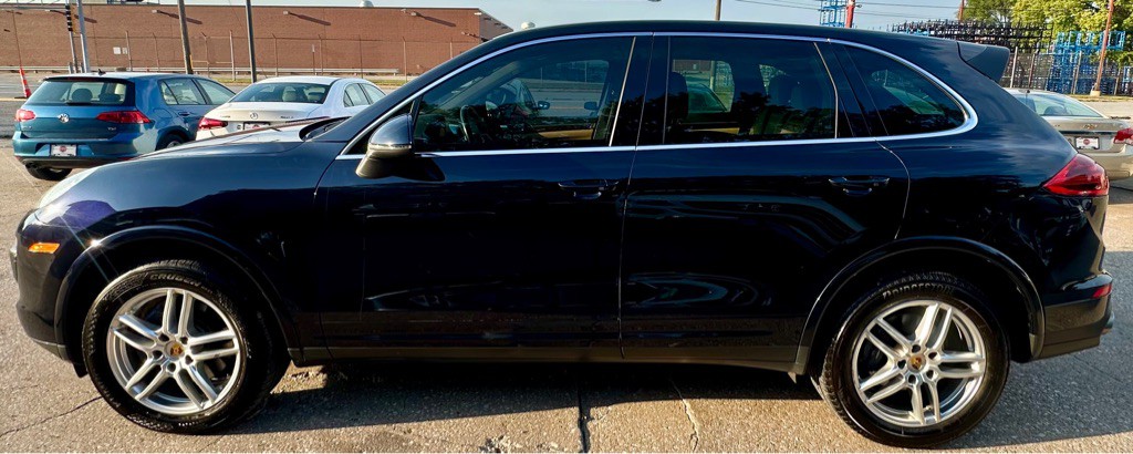 2016 Porsche Cayenne Image 18