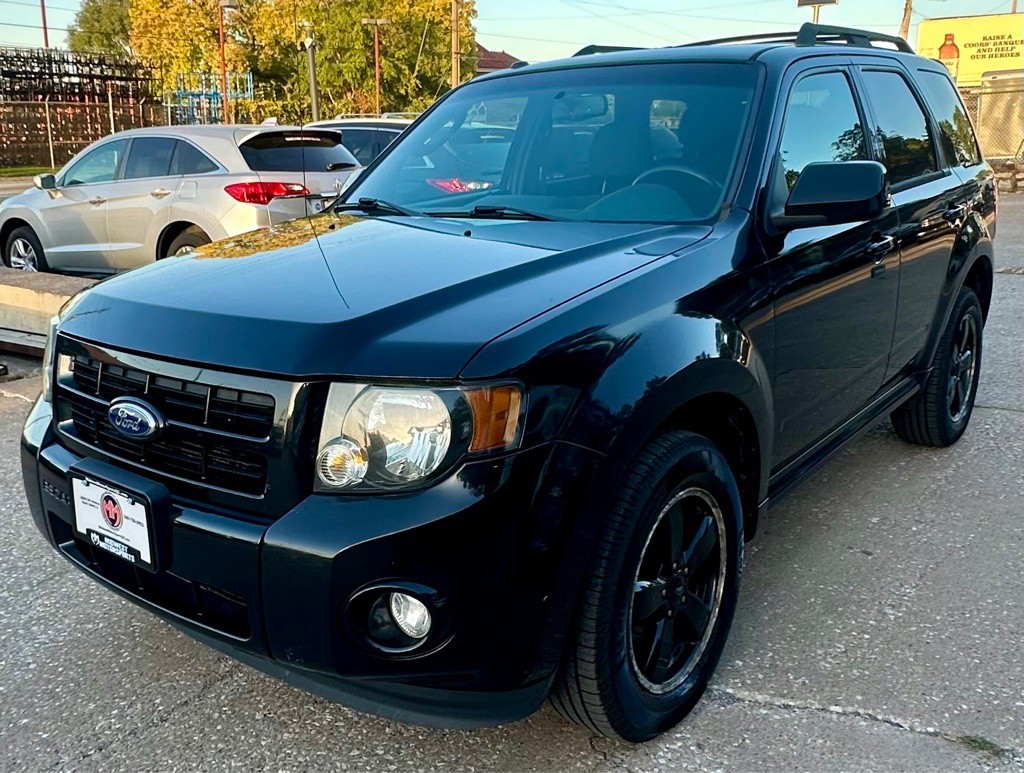 2011 Ford Escape Image 1