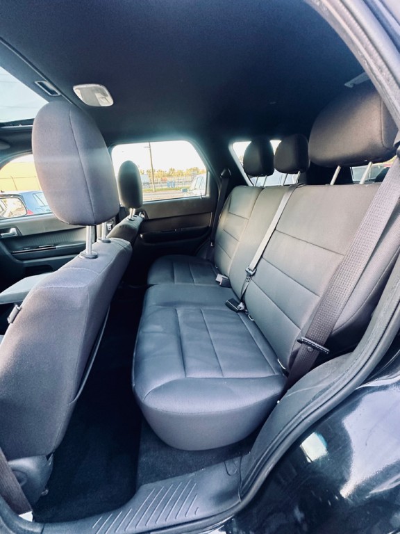 2011 Ford Escape Image 10