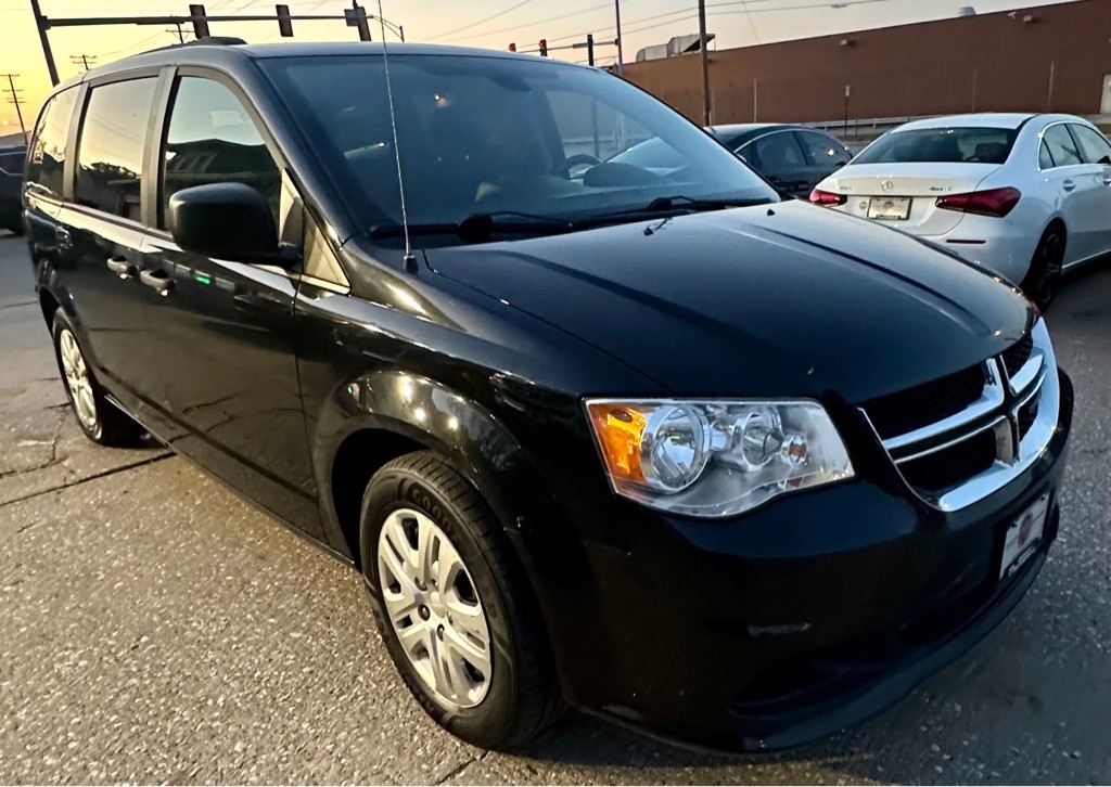 2019 Dodge Grand Caravan Image 3