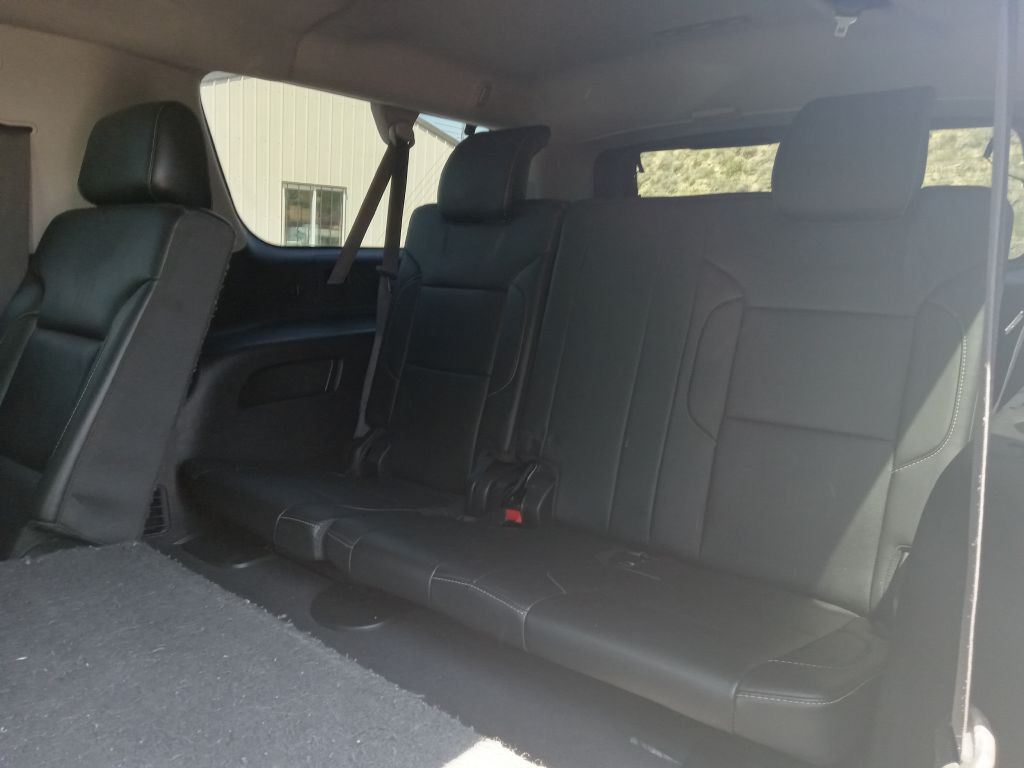 2019 Chevrolet Suburban Image 17