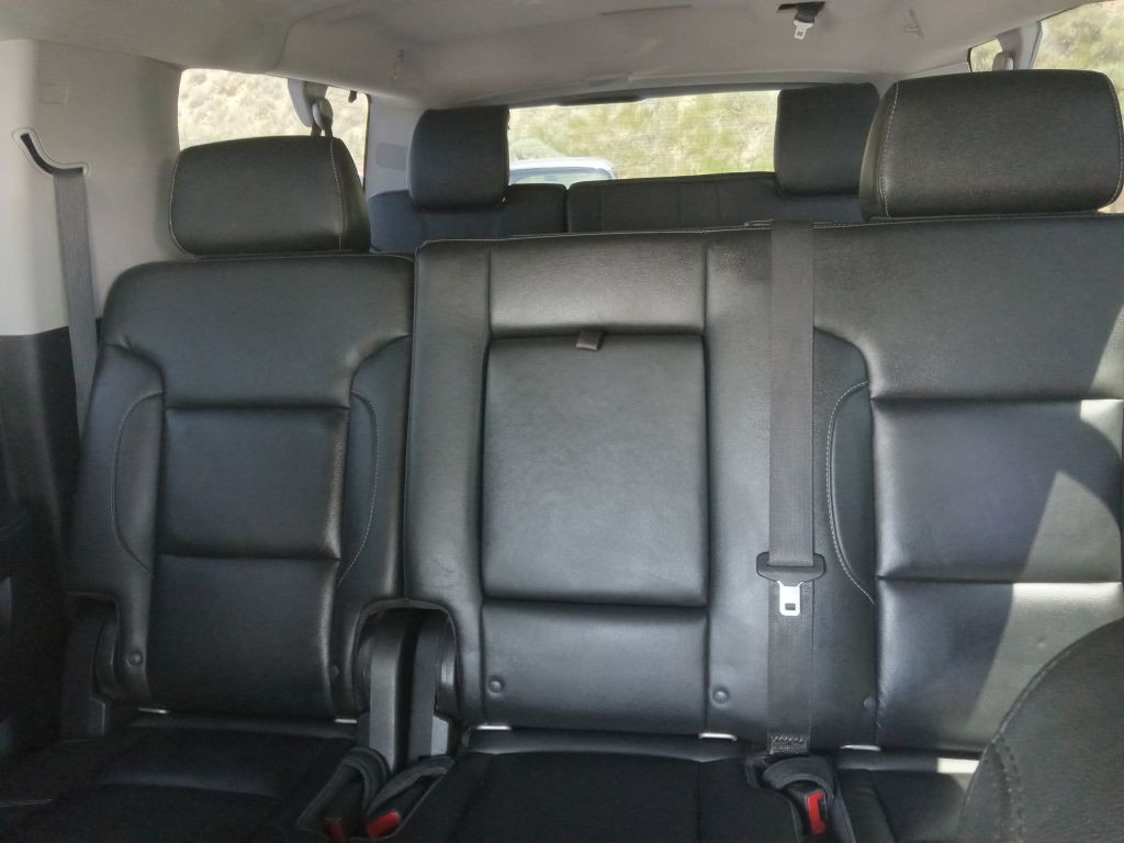 2019 Chevrolet Suburban Image 33