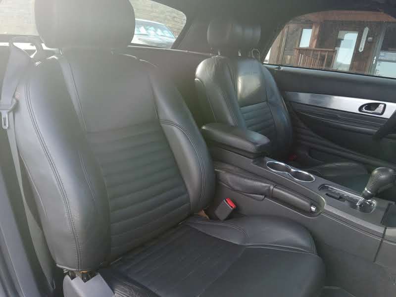2002 Ford Thunderbird Image 14