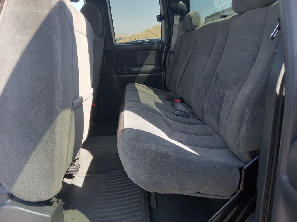 2004 Chevrolet Silverado 1500 Image 13