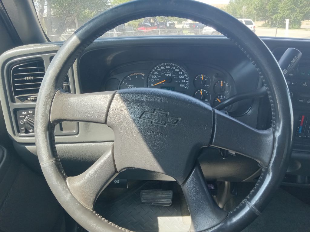 2004 Chevrolet Silverado 1500 Image 21