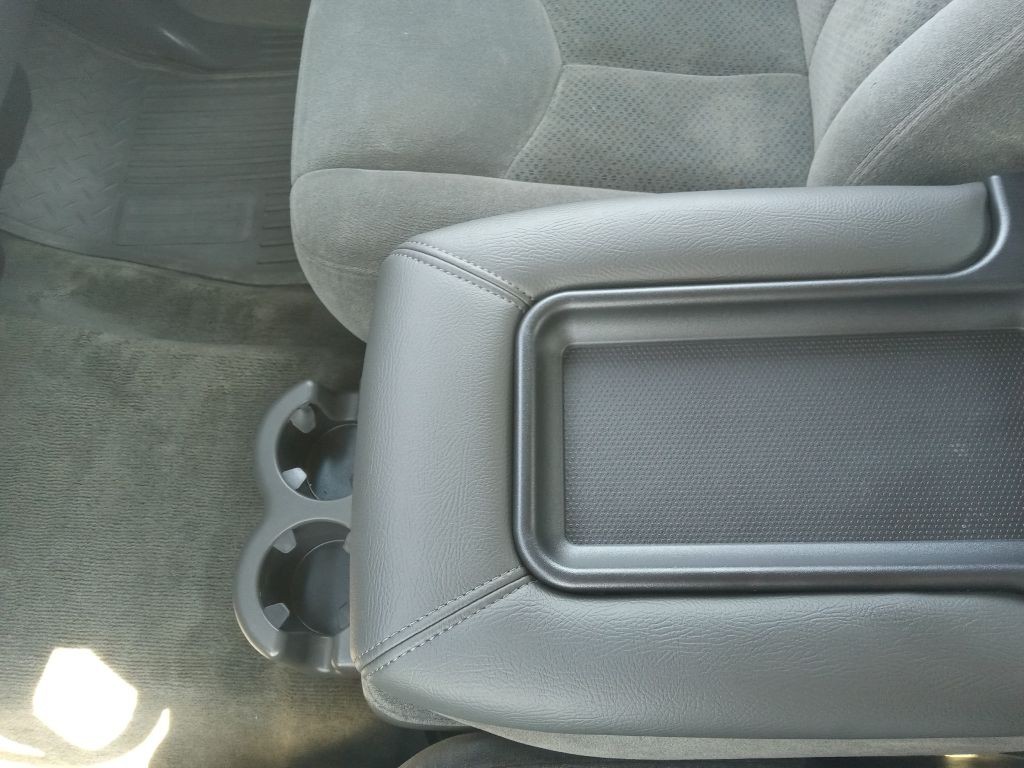 2004 Chevrolet Silverado 1500 Image 25