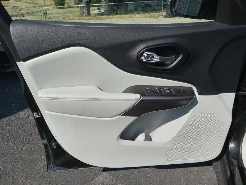 2022 Jeep Cherokee Image 9